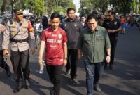 Wali Kota Solo, Gibran Rakabuming Raka dan Ketua Umum Persatuan Sepakbola Seluruh Indonesia (PSSI), Erick Thohir. (Dok. PSSI)

