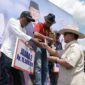 Menteri Pertahanan yang juga bakal calon presiden dari Partai Gerindra Prabowo Subianto menghadiri gelaran Pacu Kuda Wirabraja Tanah Datar Open dan Tradisional di Tanah Datar, Sumatera Barat. (Dok. Tim Media Prabowo Subainto)
