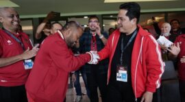 Ketua Umum PSSI Erick Thohir hadir pada laga uji coba FIFA Matchday Timnas Indonesia melawan Turkmenistan. (Dok. PSSI) 

